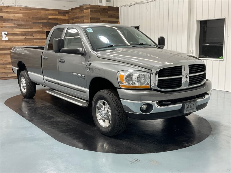 2006 Dodge Ram 2500 SLT  / ONLY 112K MILES - Photo 2 - Gladstone, OR 97027