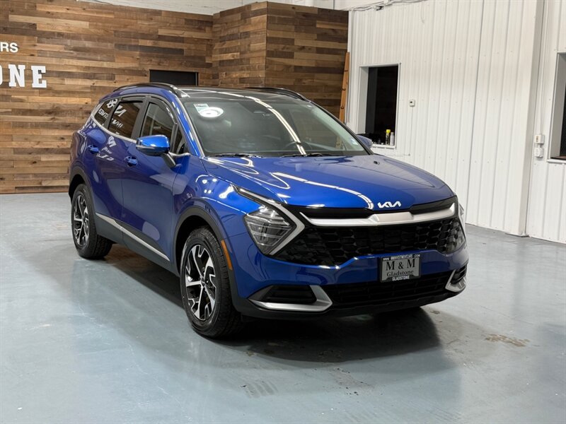 2025 Kia Sportage EX Sport Utility / AWD / 1-OWNER / NEW TIRES / 1-OWNER / Sunroof / Leather - Photo 41 - Gladstone, OR 97027