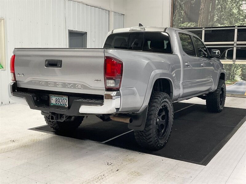 2018 Toyota Tacoma 4x4 SR5 V6 / LONG BED / 1-Owner / LIFTED  / BRAND NEW 33 " MUD TIRES & 18 " FUEL WHEELS / Local Oregon truck / RUST FREE / 56,000 MILES - Photo 8 - Gladstone, OR 97027