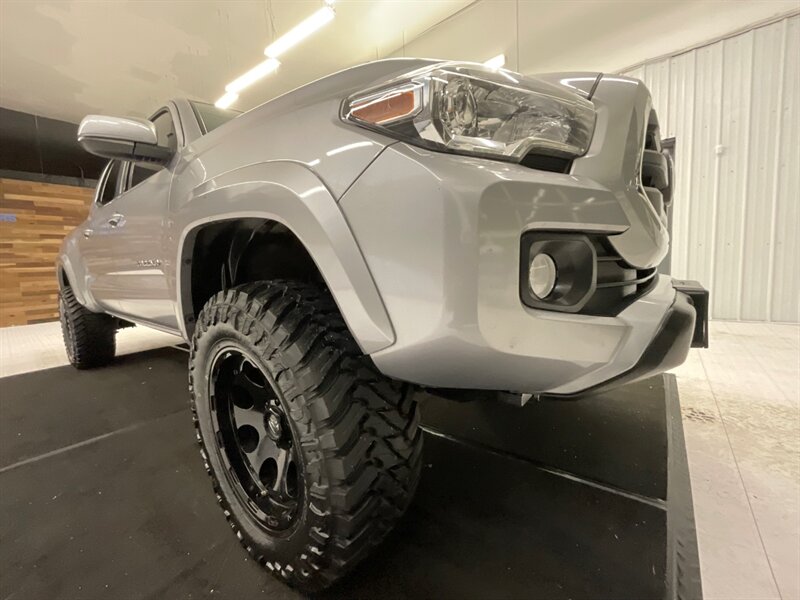 2018 Toyota Tacoma 4x4 SR5 V6 / LONG BED / 1-Owner / LIFTED  / BRAND NEW 33 " MUD TIRES & 18 " FUEL WHEELS / Local Oregon truck / RUST FREE / 56,000 MILES - Photo 10 - Gladstone, OR 97027