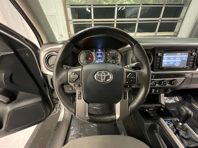 2018 Toyota Tacoma 4x4 SR5 V6 / LONG BED / 1-Owner / LIFTED  / BRAND NEW 33 " MUD TIRES & 18 " FUEL WHEELS / Local Oregon truck / RUST FREE / 56,000 MILES - Photo 25 - Gladstone, OR 97027