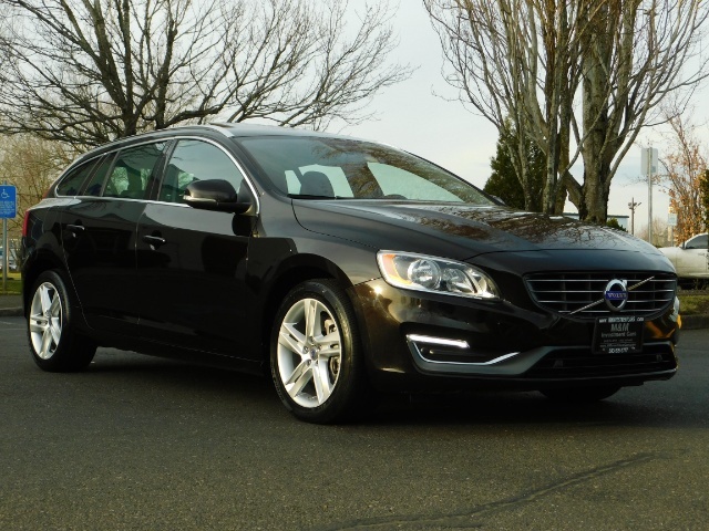 2015 Volvo V60 T5 Premier / AWD / Wagon / BLIS / ORIGINAL OWNER   - Photo 2 - Portland, OR 97217