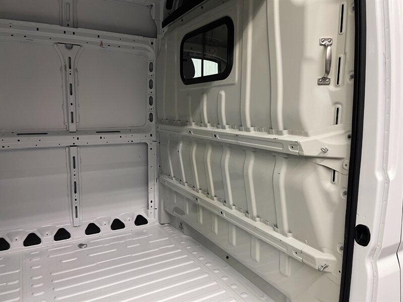 2014 RAM ProMaster 3500 159 WB CARGO /   - Photo 24 - Gladstone, OR 97027