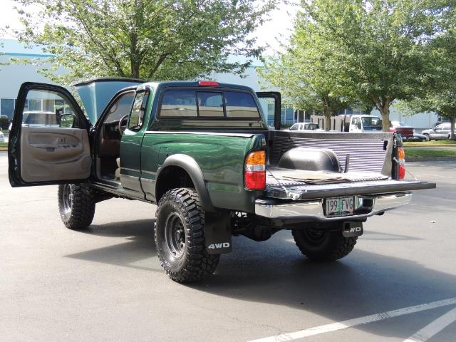 2003 Toyota Tacoma / 4X4 / 5-SPEED MANUAL / NEW TIRES / LIFTED !!!   - Photo 13 - Portland, OR 97217