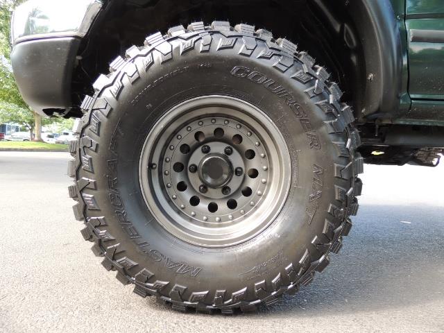 2003 Toyota Tacoma / 4X4 / 5-SPEED MANUAL / NEW TIRES / LIFTED !!!   - Photo 24 - Portland, OR 97217