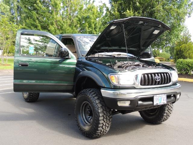 2003 Toyota Tacoma / 4X4 / 5-SPEED MANUAL / NEW TIRES / LIFTED !!!   - Photo 17 - Portland, OR 97217