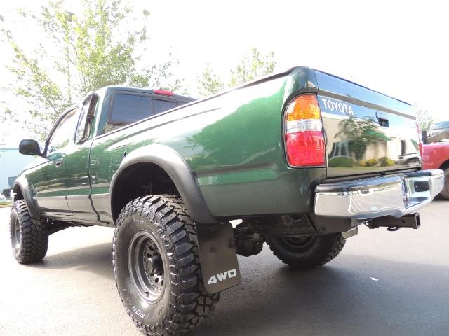 2003 Toyota Tacoma / 4X4 / 5-SPEED MANUAL / NEW TIRES / LIFTED !!!   - Photo 10 - Portland, OR 97217