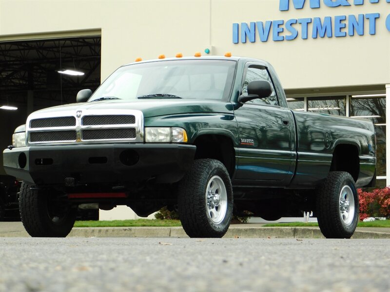 1998 Dodge Ram 2500 ST 4X4 / 5-SPEED / 5.9L Diesel 12-VALVE / LOW MILE