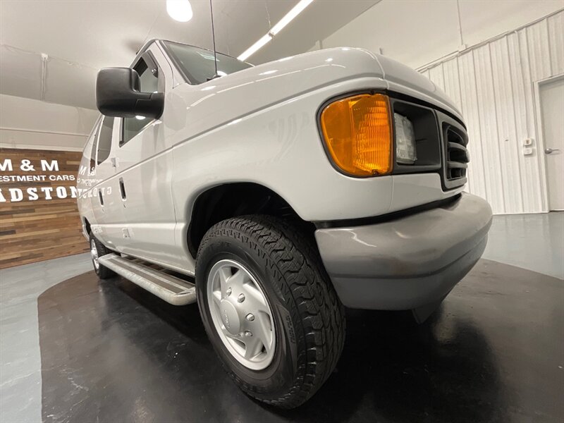 2007 Ford E-Series Van E-250 Cargo Van / 4.6L V8 / ONLY 29,000 MILES   - Photo 48 - Gladstone, OR 97027