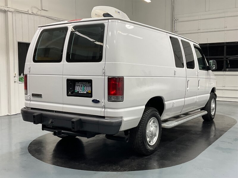 2007 Ford E-Series Van E-250 Cargo Van / 4.6L V8 / ONLY 29,000 MILES   - Photo 8 - Gladstone, OR 97027