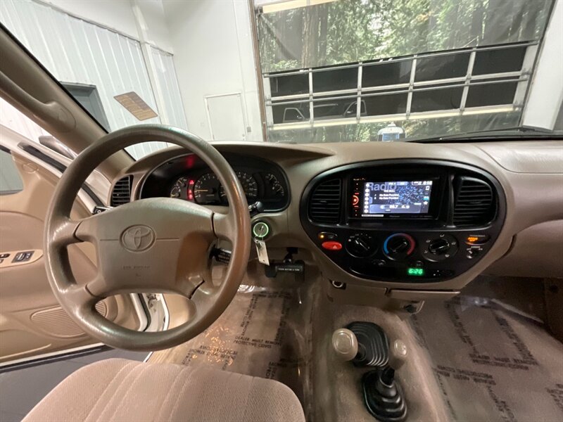 2000 Toyota Tundra SR5 4X4 / 3.4L 6Cyl / 5-SPEED MANUAL / LOCAL  RARE TRUCK / TIMING BELT SERVICE DONE / RUST FREE / 127,000 MILES - Photo 18 - Gladstone, OR 97027