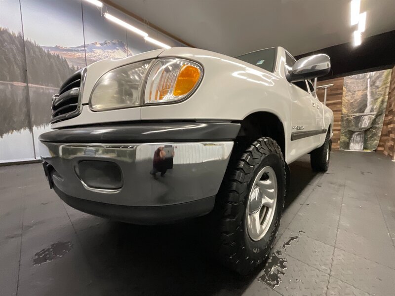 2000 Toyota Tundra SR5 4X4 / 3.4L 6Cyl / 5-SPEED MANUAL / LOCAL  RARE TRUCK / TIMING BELT SERVICE DONE / RUST FREE / 127,000 MILES - Photo 9 - Gladstone, OR 97027