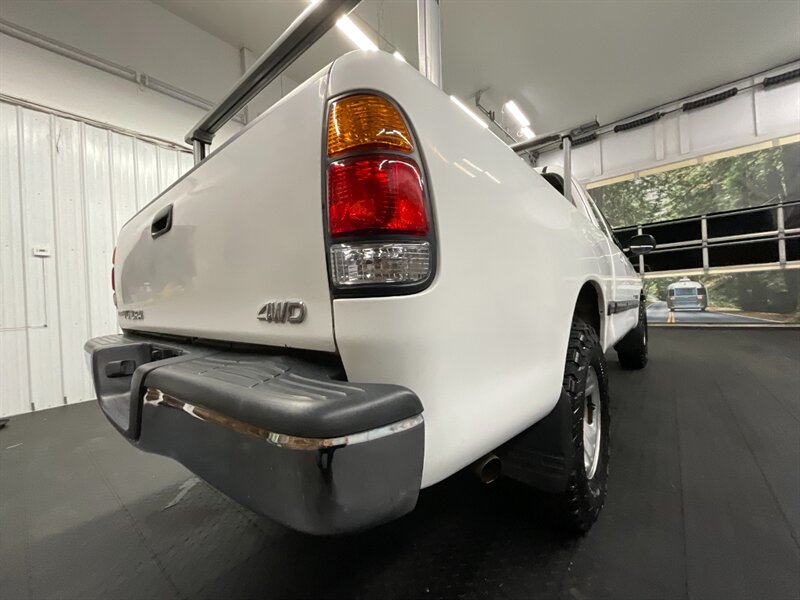 2000 Toyota Tundra SR5 4X4 / 3.4L 6Cyl / 5-SPEED MANUAL / LOCAL  RARE TRUCK / TIMING BELT SERVICE DONE / RUST FREE / 127,000 MILES - Photo 10 - Gladstone, OR 97027