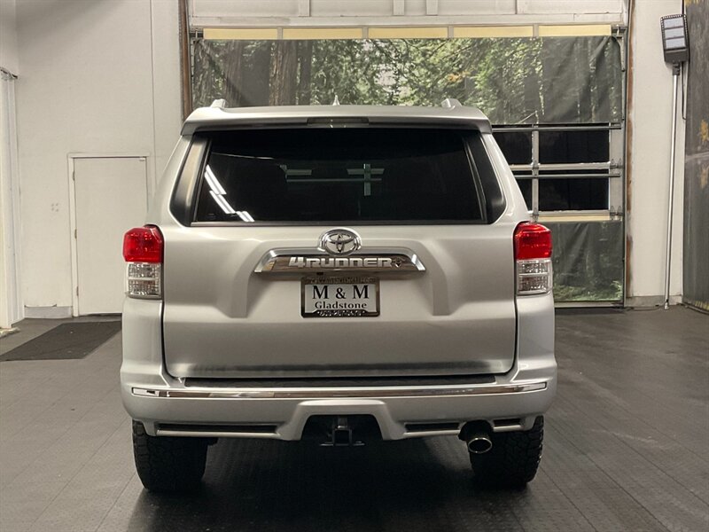 2011 Toyota 4Runner Limited 4X4 / 3RD ROW SEAT / Excel Cond  SUPER CLEAN / 3RD  SEAT / LIMITED EDITION - Photo 6 - Gladstone, OR 97027