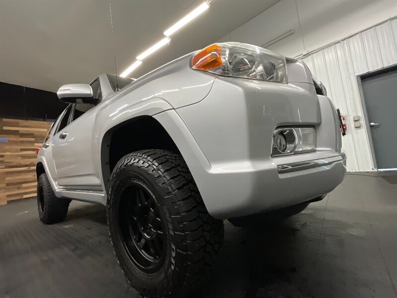 2011 Toyota 4Runner Limited 4X4 / 3RD ROW SEAT / Excel Cond  SUPER CLEAN / 3RD  SEAT / LIMITED EDITION - Photo 10 - Gladstone, OR 97027