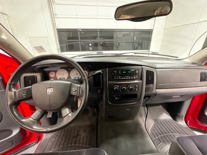 2005 Dodge Ram 2500 SLT Quad Cab 4X4 /5.9L DIESEL/1-OWNER/37,000 MILES / LONG BED / ZERO RUST / LOCAL OREGON TRUCK - Photo 37 - Gladstone, OR 97027