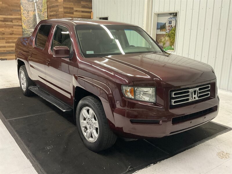 2007 Honda Ridgeline RTL Pickup SUV AWD / 3.5L V6 /Leather & Navigation  / Sunroof / Leather & Heated Seats / LOCAL SUV / RUST FREE / TIMING BELT SERVICE DONE - Photo 2 - Gladstone, OR 97027