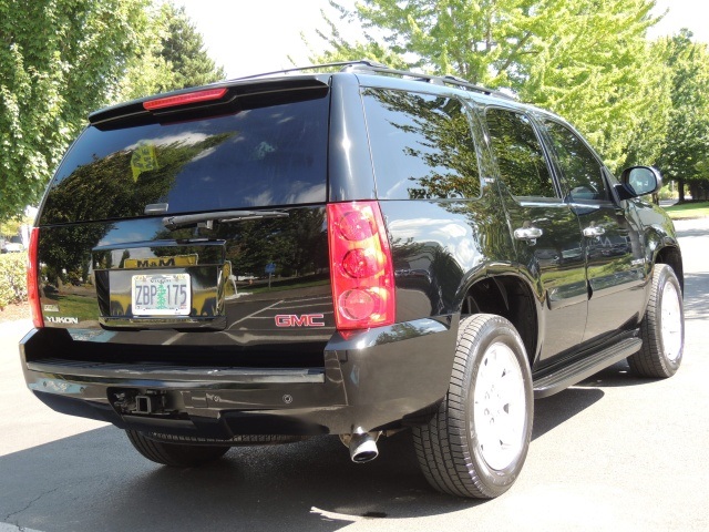 2007 GMC Yukon SLT / 4wd / FLEX Fuel / 8-Passengers / 82K Miles   - Photo 8 - Portland, OR 97217