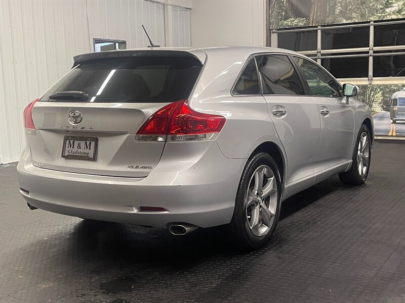 2012 Toyota Venza XLE Premium AWD / Leather / BRAND NEW TIRES  Leather & Heated Seats / Backup Camera / AWD / CLEAN - Photo 5 - Gladstone, OR 97027