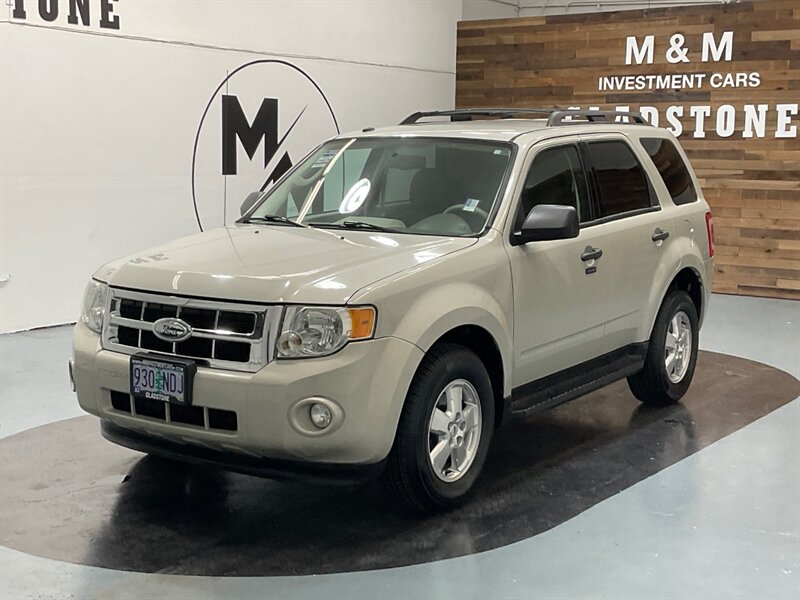 2009 Ford Escape XLT Sport Utility 4X4 / 3.0L V6 / NEW TIRES  / Excel Cond - Photo 1 - Gladstone, OR 97027