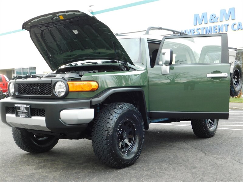 2014 Toyota FJ Cruiser 4WD / CRAWL CONTROL / DIFF LOCKS / LIFTED   - Photo 25 - Portland, OR 97217