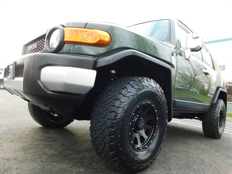 2014 Toyota FJ Cruiser 4WD / CRAWL CONTROL / DIFF LOCKS / LIFTED   - Photo 22 - Portland, OR 97217