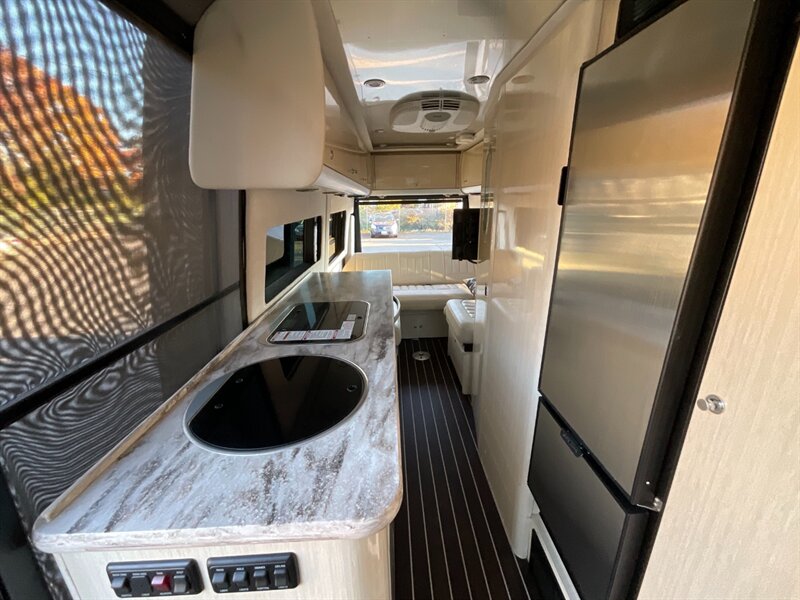 2016 Mercedes-Benz Sprinter 500 Airstream Interstate Extended Grand Touring  Mercedes Interstate Airstream /3.0L V6  DIESEL / DUALLY / 25,000 MILES - Photo 33 - Gladstone, OR 97027