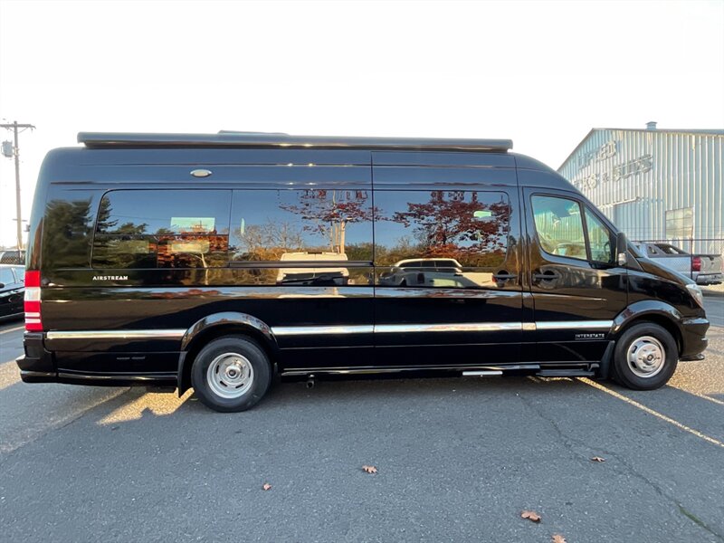 2016 Mercedes-Benz Sprinter 500 Airstream Interstate Extended Grand Touring  Mercedes Interstate Airstream /3.0L V6  DIESEL / DUALLY / 25,000 MILES - Photo 4 - Gladstone, OR 97027