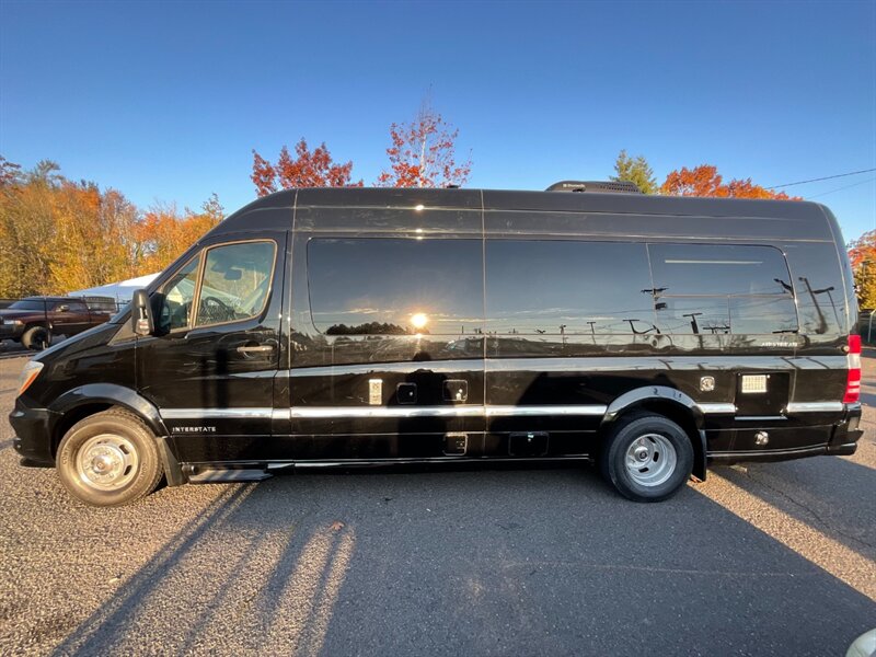 2016 Mercedes-Benz Sprinter 500 Airstream Interstate Extended Grand Touring  Mercedes Interstate Airstream /3.0L V6  DIESEL / DUALLY / 25,000 MILES - Photo 3 - Gladstone, OR 97027