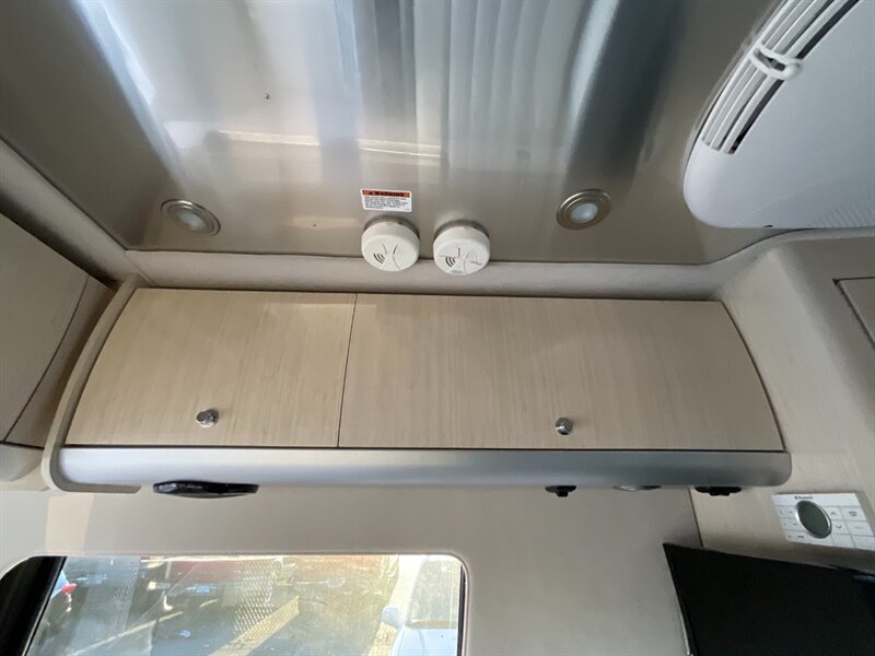 2016 Mercedes-Benz Sprinter 500 Airstream Interstate Extended Grand Touring  Mercedes Interstate Airstream /3.0L V6  DIESEL / DUALLY / 25,000 MILES - Photo 50 - Gladstone, OR 97027