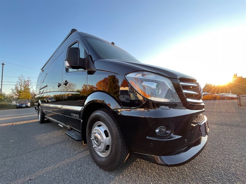 2016 Mercedes-Benz Sprinter 500 Airstream Interstate Extended Grand Touring  Mercedes Interstate Airstream /3.0L V6  DIESEL / DUALLY / 25,000 MILES - Photo 10 - Gladstone, OR 97027