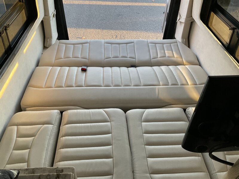 2016 Mercedes-Benz Sprinter 500 Airstream Interstate Extended Grand Touring  Mercedes Interstate Airstream /3.0L V6  DIESEL / DUALLY / 25,000 MILES - Photo 19 - Gladstone, OR 97027