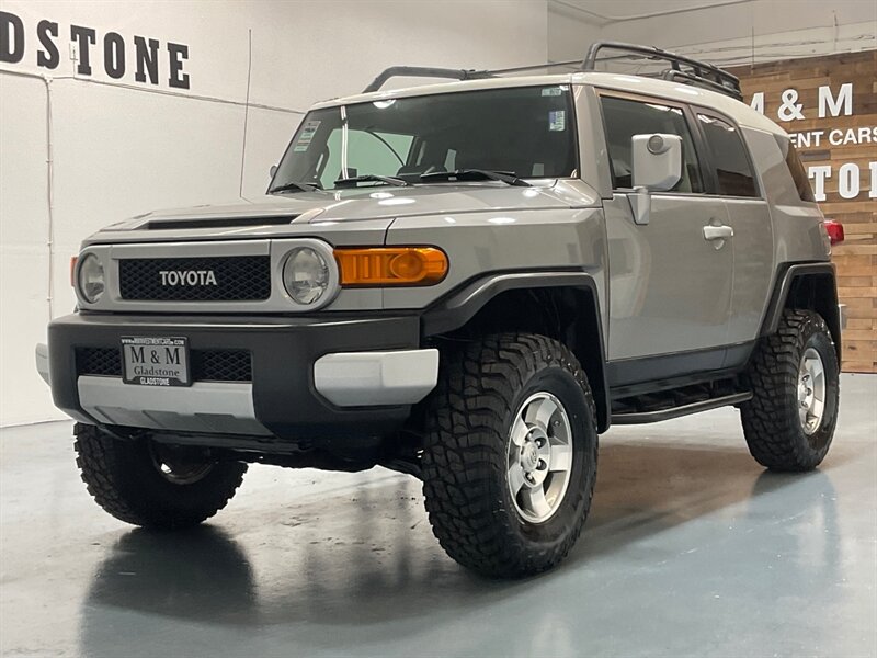 2010 Toyota FJ Cruiser 4X4 / Navigation / LIFTED w. NEW TIRES  / ZERO RUST/ Backup Camera - Photo 28 - Gladstone, OR 97027