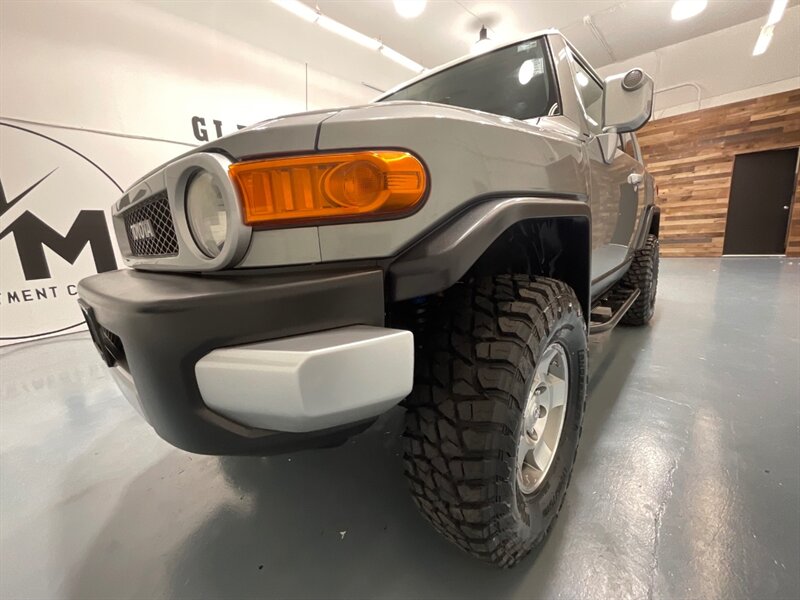 2010 Toyota FJ Cruiser 4X4 / Navigation / LIFTED w. NEW TIRES  / ZERO RUST/ Backup Camera - Photo 51 - Gladstone, OR 97027