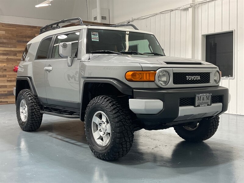 2010 Toyota FJ Cruiser 4X4 / Navigation / LIFTED w. NEW TIRES  / ZERO RUST/ Backup Camera - Photo 29 - Gladstone, OR 97027