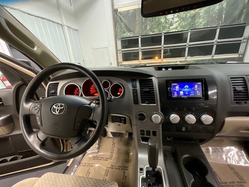 2010 Toyota Tundra TRD OFF ROAD CREW MAX 4X4 / 5.7L V8 / 74,000 MILES  Backup Camera / RUST FREE / SHARP & CLEAN !! - Photo 18 - Gladstone, OR 97027