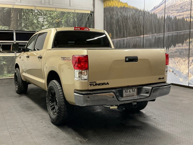 2010 Toyota Tundra TRD OFF ROAD CREW MAX 4X4 / 5.7L V8 / 74,000 MILES  Backup Camera / RUST FREE / SHARP & CLEAN !! - Photo 8 - Gladstone, OR 97027