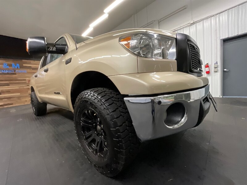 2010 Toyota Tundra TRD OFF ROAD CREW MAX 4X4 / 5.7L V8 / 74,000 MILES  Backup Camera / RUST FREE / SHARP & CLEAN !! - Photo 10 - Gladstone, OR 97027