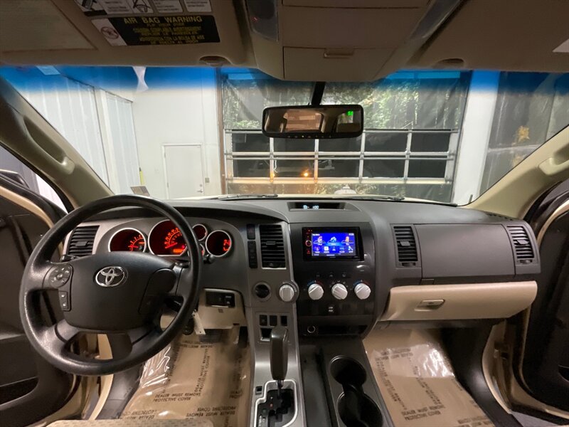 2010 Toyota Tundra TRD OFF ROAD CREW MAX 4X4 / 5.7L V8 / 74,000 MILES  Backup Camera / RUST FREE / SHARP & CLEAN !! - Photo 32 - Gladstone, OR 97027