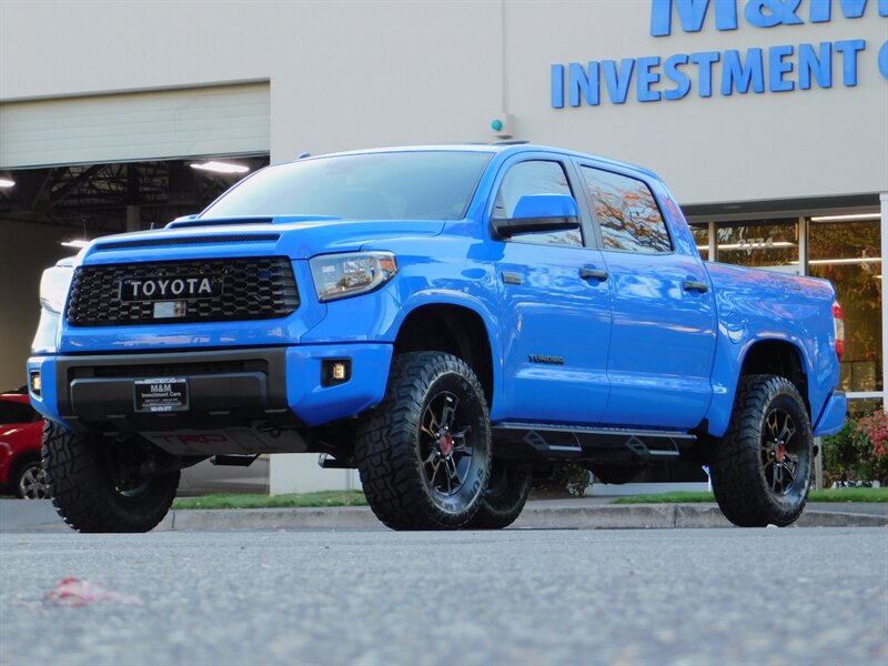 2019 Toyota Tundra TRD PRO 4X4 / V8 / CREWMAX / SUN ROOF / LEATHER  NAVi / FULL WARRANTY / LIFTED !!! - Photo 1 - Portland, OR 97217