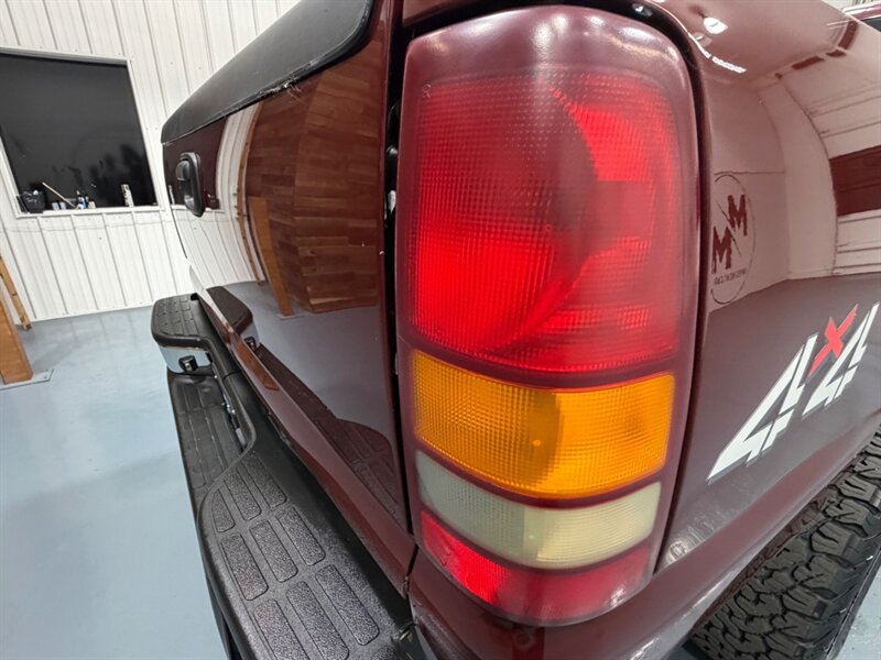 2002 Chevrolet Silverado 2500 LT 2500HD 4X4 8.1L V8 / LOCAL TRUCK w. ZERO RUST / LONG BED / 146K MILES - Photo 28 - Gladstone, OR 97027