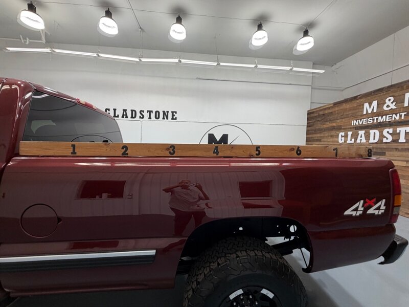 2002 Chevrolet Silverado 2500 LT 2500HD 4X4 8.1L V8 / LOCAL TRUCK w. ZERO RUST / LONG BED / 146K MILES - Photo 9 - Gladstone, OR 97027