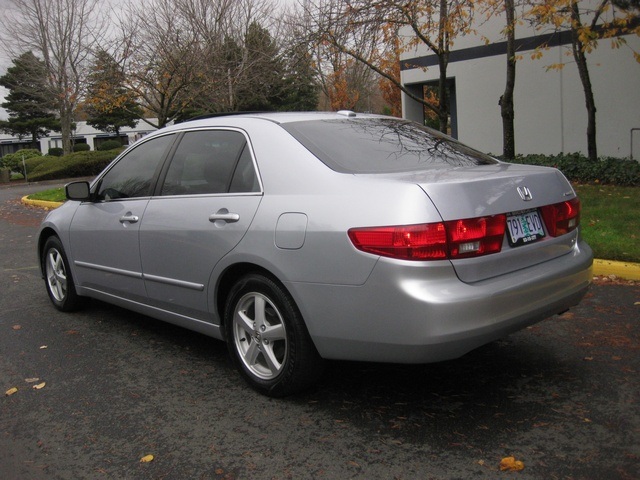 2005 Honda Accord EX w/Leather/ Moonroof/ 5 Speed manual   - Photo 3 - Portland, OR 97217