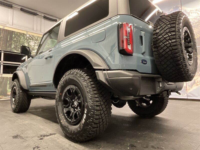 2021 Ford Bronco First Edition Advanced 2Dr 4X4 / ONLY 200 MILES  Hard Top / 2.7L V6 EcoBoost Twin Turbo / NEW CONDITION - Photo 12 - Gladstone, OR 97027