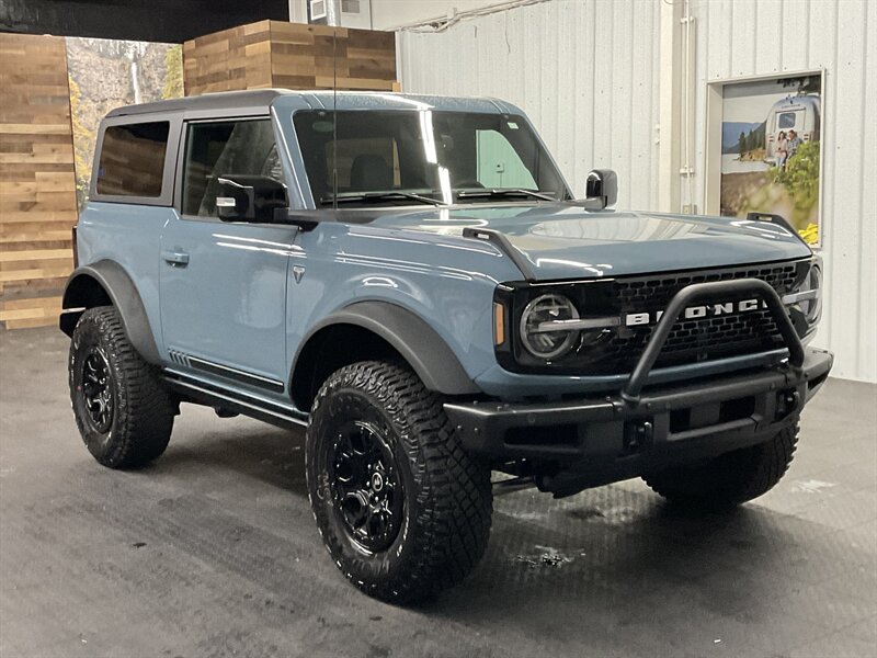 2021 Ford Bronco First Edition Advanced 2Dr 4X4 / ONLY 200 MILES  Hard Top / 2.7L V6 EcoBoost Twin Turbo / NEW CONDITION - Photo 2 - Gladstone, OR 97027