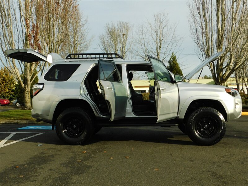 2014 Toyota 4Runner SR5 4WD / 3RD ROW SEAT / 1-Owner / LIFTED