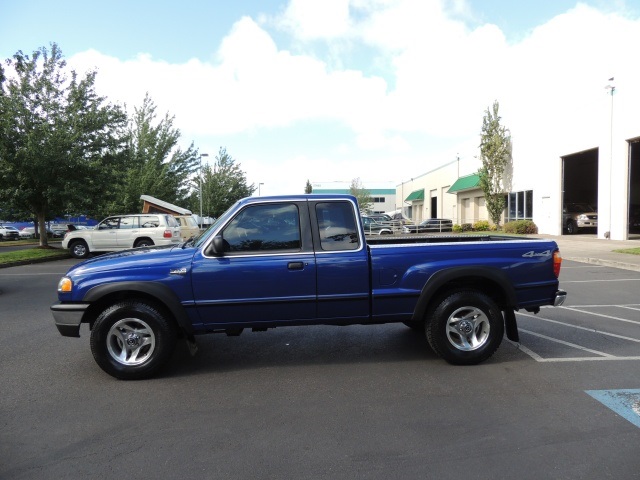 2003 Mazda B4000 SE / Extra Cab / 4X4 / 6Cyl / 5-Speed Manual   - Photo 3 - Portland, OR 97217