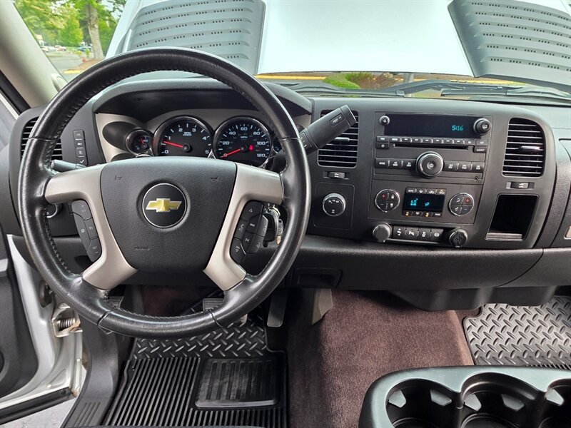 2013 Chevrolet Silverado 3500 HD 4X4 6.6L Duramax Diesel ALLISON Long Bed 88Kmi / 1-TON / Low Miles / Local Oregon Truck - Photo 37 - Portland, OR 97217