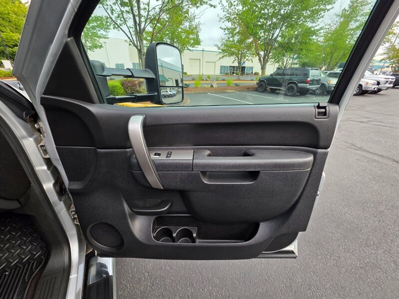 2013 Chevrolet Silverado 3500 HD 4X4 6.6L Duramax Diesel ALLISON Long Bed 88Kmi / 1-TON / Low Miles / Local Oregon Truck - Photo 44 - Portland, OR 97217