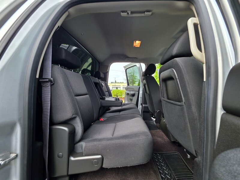 2013 Chevrolet Silverado 3500 HD 4X4 6.6L Duramax Diesel ALLISON Long Bed 88Kmi / 1-TON / Low Miles / Local Oregon Truck - Photo 16 - Portland, OR 97217
